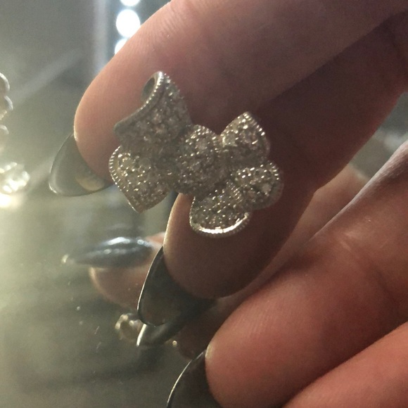 💋NW sterling silver bows with cubic Zirconia - Picture 2 of 3